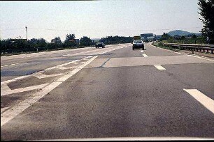 Ausfahrt aus Nebenfahrbahn West