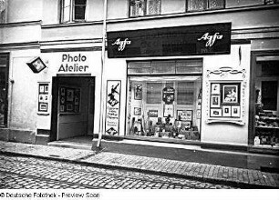 Photo-Atelier und Photohaus Beckmann : Bad Doberan, Alexandrinenstraße 4 (heute: Mollistraße), Photo-Atelier und Photohaus Beckmann, gegründet 1860