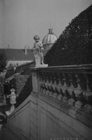 Schloss Schönbrunn — Schlosspark?