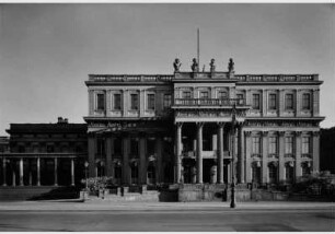 Blick auf das Kronprinzen-Palais