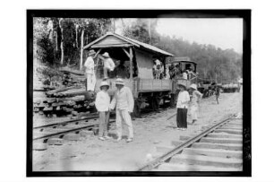 Eisenbahnbau in Thailand : Südthailand. Bau einer Eisenbahnstrecke, wahrscheinlich der Südlinie, 1912/1913