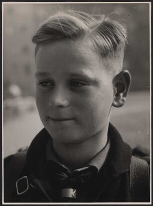 Portrait eines Hitlerjungen
