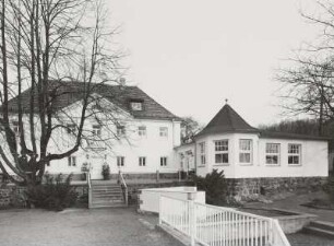 Radebeul, Pfeifferweg 51. Gasthaus "Zum Pfeiffer" (1825, 1927)