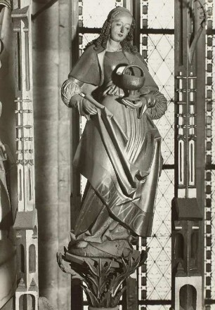Döbeln, Nicolaikirche, Innenraum, Altar : Flügelaltar, Aufsatz, 1. Obergeschoss, links: Dorothea mit Korb