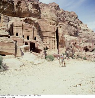 Jordanien: Im Eingangsbereich - Petra
