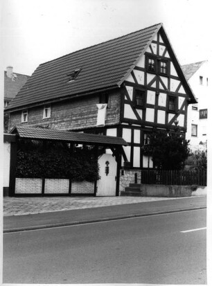 Hohenahr, Grabenstraße 3