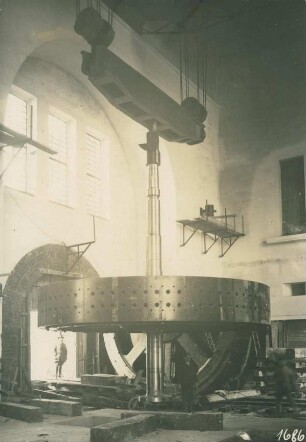 Staustufe Kachlet, 1924-1925
