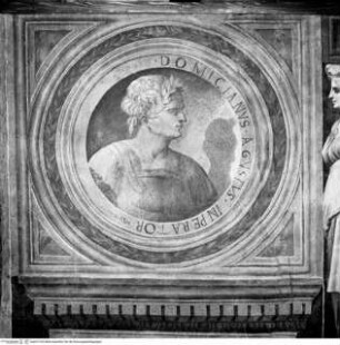 Landschaftsdarstellungen, Personifikationen der Tugenden und zwei Imperatorenmedaillons, Clipeus mit dem Portrait des Kaisers Domitian