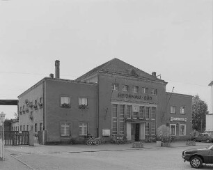 Heidenau-Mügeln, Bahnhof, Empfangsgebäude