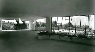 Grund, Peter; Groß - Umstadt; Volksschule und Turnhalle - Überdachter Außenbereich