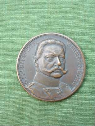Medaille: General Feldmarschall von Hindenburg 1914/16