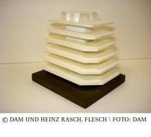 5-geschossiges Terrassenhängehaus - Modell des Gesamtgebäudes