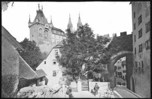 Meißen. Schlossbrücke mit Burgtor, Hohlweg