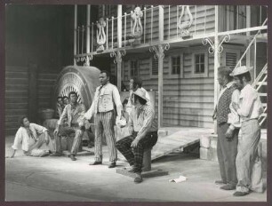 Show Boat (Jerome Kern, Oscar Hammerstein)