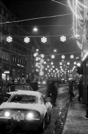 Freiburg: Kaiser-Joseph-Straße von der Franziskanerstraße aus
