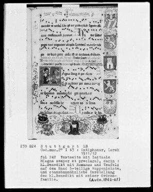 Antiphonarium (Benediktinerhandschrift) — Textseite mit historisierter Initiale und Bordüre, Folio 242recto