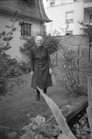 102. Geburtstag der zweitältesten Karlsruher Einwohnerin Barbara Schlager