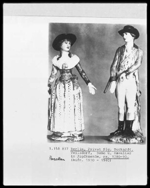 Dame und Kavalier im Jagdkostüm