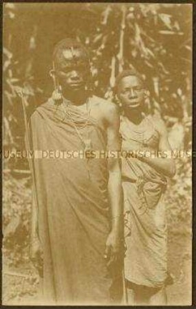 Mann und Frau der Massai