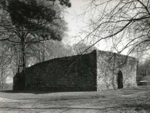Bad Muskau-Berg. Ruine der Bergkirche (1346 erwähnt). Ansicht von Nordwesten
