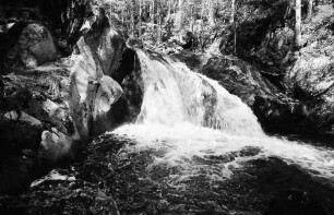 Lindau: Wasserfall am Schwarzenbächle bei Lindau