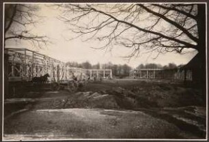 Fotoalbum: Deutsche Gartenbau- und Schlesische Gewerbe-Ausstellung (GUGALI), Liegnitz: Aufbauarbeiten der Ausstellungsgebäude (Bergerhalle)