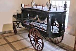 Zweispänniger Leichenwagen