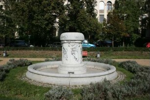 Brunnen
