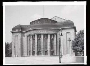 Volksbühne, Berlin-Mitte: Ansicht von Süden (Negativ zu Inv. Nr. TBS 045,14)