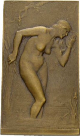 Plakette mit weiblichem Akt