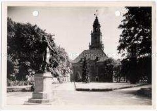 Potsdam, Garnisonkirche und Denkmal Friedrichs des Großen
