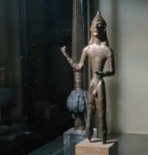 Athen. Archäologisches Nationalmuseum. Epiphanie des Zeus (Emil Kunze), spätgeometrisch, aus Olympia