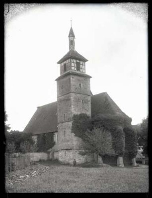 Kirche von Südosten; Äusseres