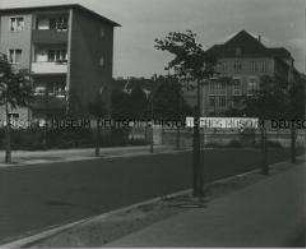 Die Mauer an der Sektorengrenze zwischen Neukölln und Treptow