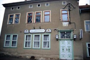 Gasthaus "Zum Goldenen Löwen", alte Haustür, Kniestock