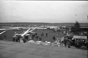 Großflugtag des Flugsportvereins Karlsruhe auf dem Flugplatz Forchheim.