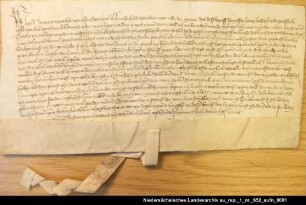 Nanne Omens in Wybelsum tauscht mit dem Kloster Langen Grundbesitz im Logumer und im Wybelsumer Hammrich = OUB II, Nr. 1234, S. 288 Anhängendes Siegel verloren