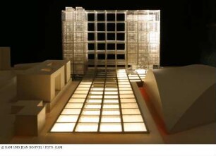 La Defense - Zentrum für internationale Kommunikation und Ministerium für Städtebau und Wohnungswesen - Modell des Gesamtgebäudes