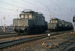 Kornwestheim Südwest Gleis P 2 Lok 193 006 Lok 193 014 Presslufthorn