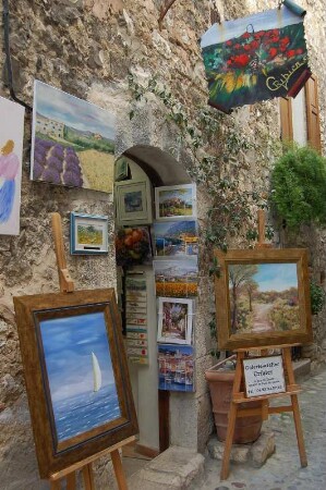 Galerie in der Kleinstadt St-Paul, bei Nizza