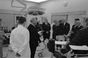 Inbetriebnahme der neuen Urologischen und Chirurgischen Klinik des Städtischen Krankenhauses.