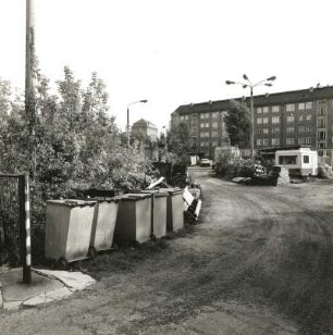 Dresden. Blick von der Schützengasse nach Ostsüdost zur Wohnbebauung Grüne Straße
