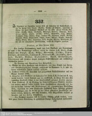 352