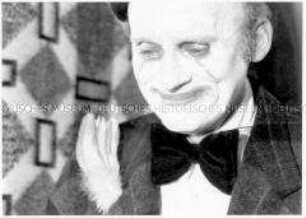 Lachender Clown (Sonderthema: Kleider machen Leute)