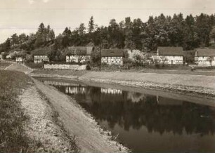 Hirschfelde-Lehde : Ansicht über die Neiße, heute Ortsteil von Bogatynia