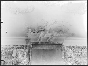 Berlin, Schloss Charlottenburg, Neuer Flügel, Goldene Galerie. R.: 363., Zephir, Bekrönung des Kaminvorsprungs der Ostwand.