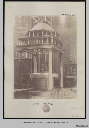 Ziborium mit Cosmatenarbeit