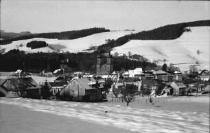 St. Peter: Gesamtansicht vom Lindenberg auf St. Peter