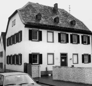 Katholisches Gemeindehaus; Schwalbach, Taunusstraße 13