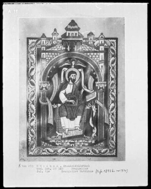 Evangeliar aus Kloster Scheyern — Der Evangelist Matthäus, Folio 15verso